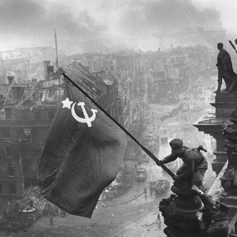 Reichstag Berlin 1945