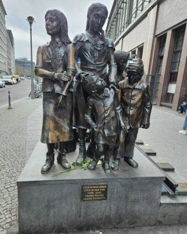 Kindertransport Memorial Berlin